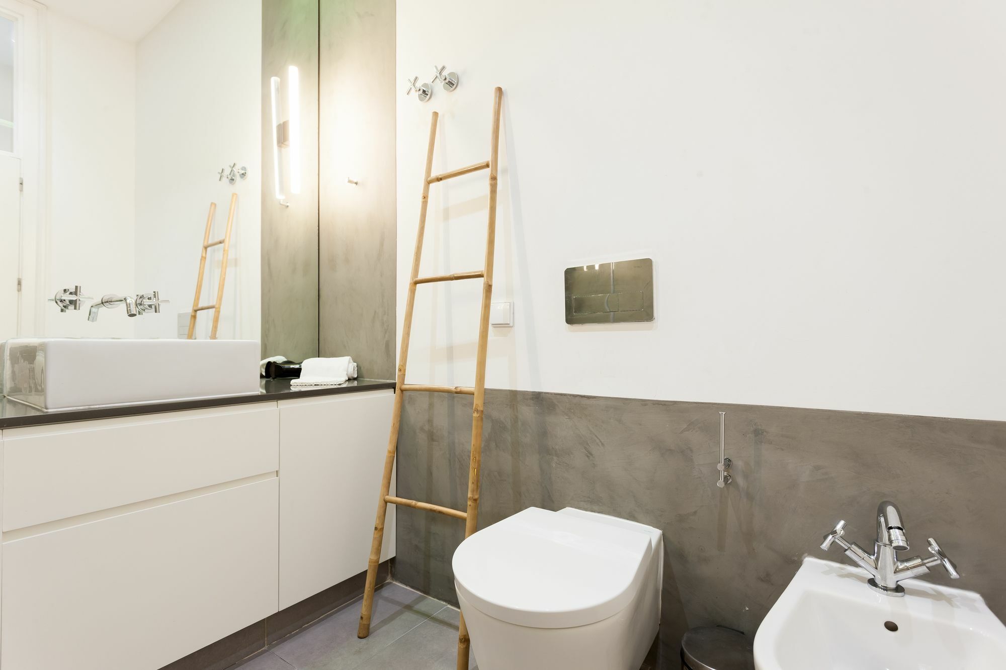 Baixa Tile Blue Two-Bedroom Apartment - By Lu Holidays Lisbona Esterno foto