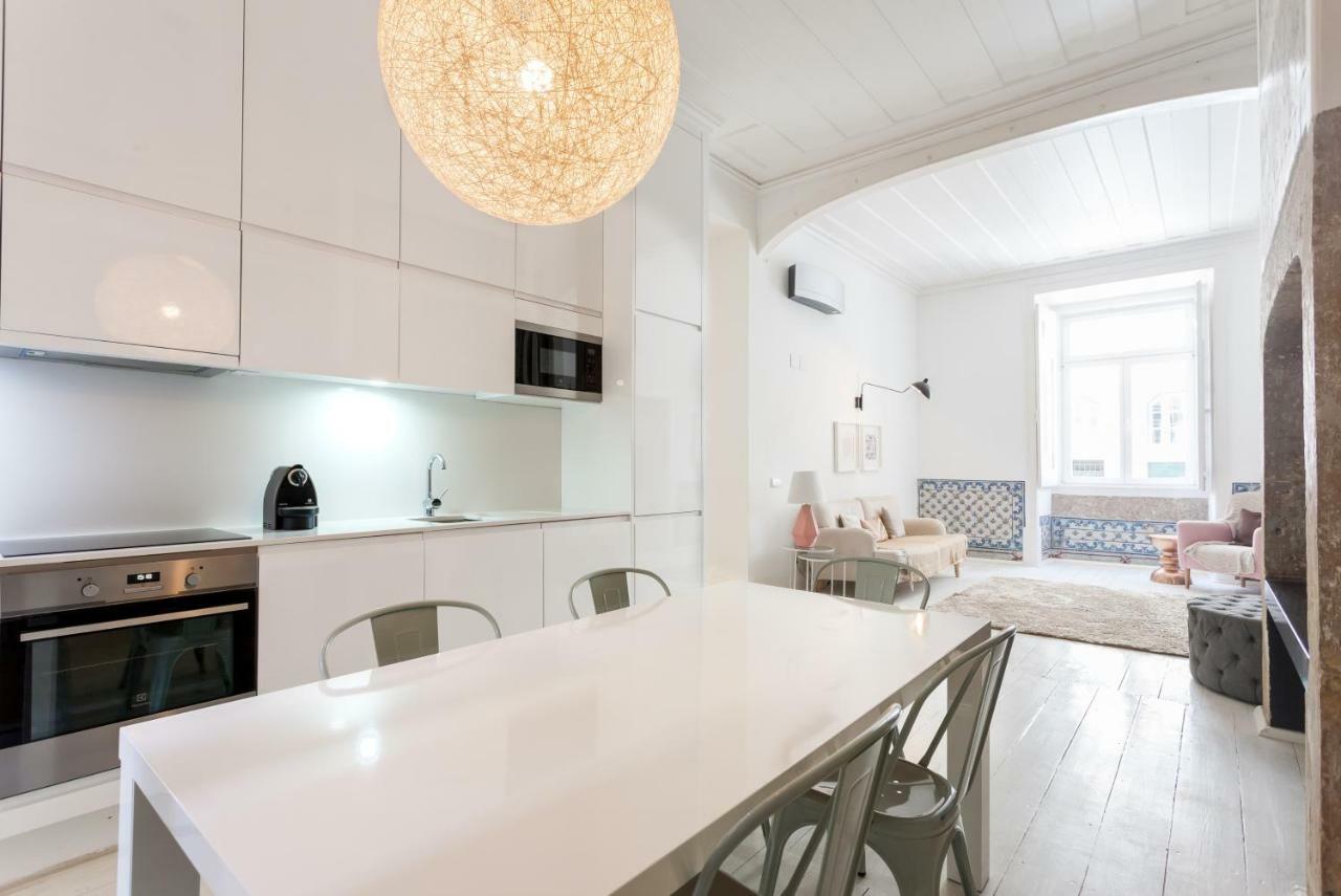 Baixa Tile Blue Two-Bedroom Apartment - By Lu Holidays Lisbona Esterno foto
