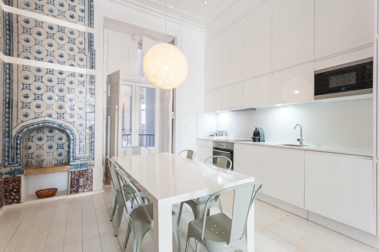 Baixa Tile Blue Two-Bedroom Apartment - By Lu Holidays Lisbona Esterno foto