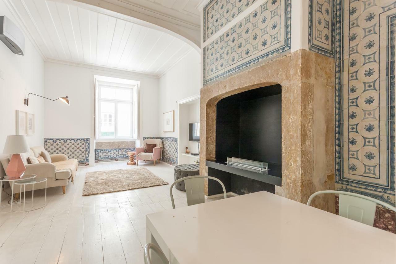 Baixa Tile Blue Two-Bedroom Apartment - By Lu Holidays Lisbona Esterno foto